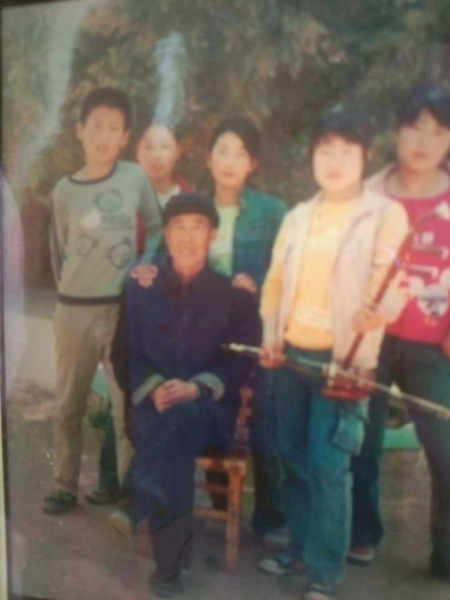 八十年代的民師和代課教師，自身原因辭職，政府有哪些補貼政策？