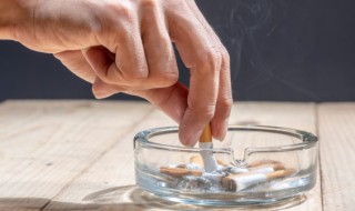 煙灰缸里千萬別放水 煙灰缸里真的不能放水嗎？