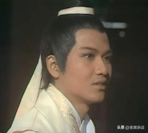 《射雕英雄傳》傻乎乎的郭靖都能讓黃蓉喜歡,為何風流倜儻的歐陽克卻被嫌棄? 《射雕英雄傳》傻乎乎的郭靖都能讓黃蓉喜歡,為何風流倜儻的歐陽克卻被嫌棄?