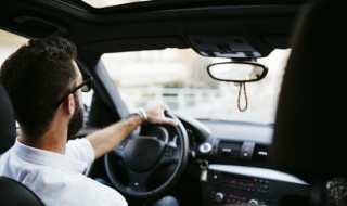 如何對汽車進行保養 汽車保養的注意事項