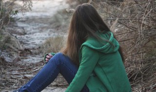 女人想男人的時候怎么發微信 女人3種表達在想你的方式
