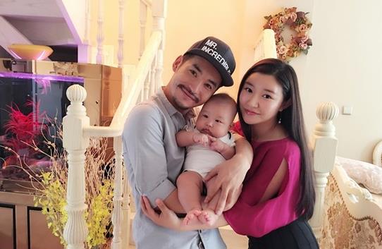 文松老婆劉美鈺簡介 文松老婆干什么的