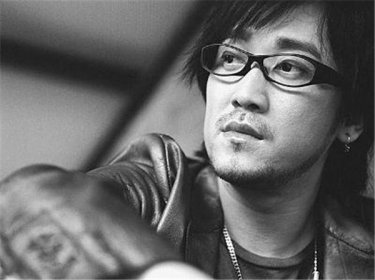 周傳雄老婆vivian個人資料 為啥叫小剛身體怎么了