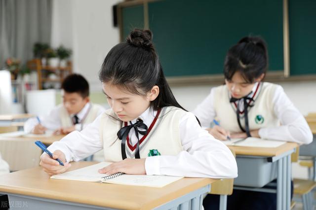 中小學教育實行小學5年+中學5年，共10年義務教育可行嗎？