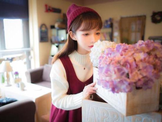 小說：校草追求她，對她百般招惹，她只送給他一句話：犯賤！