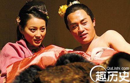 潘金蓮沒穿內褲：西門慶竟是被潘金蓮強迫的？