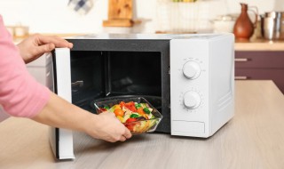 塑料可以放微波爐加熱嗎 塑料能不能放微波爐加熱