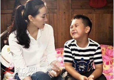 王艷嫁入豪門的心酸 在家沒地位跪著怎么回事