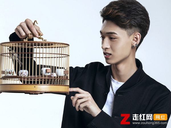 德云社秦霄賢家境怎么樣，秦霄賢個人簡歷揭秘