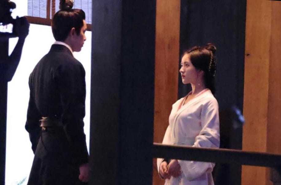 吳磊媽媽看趙露思吻戲