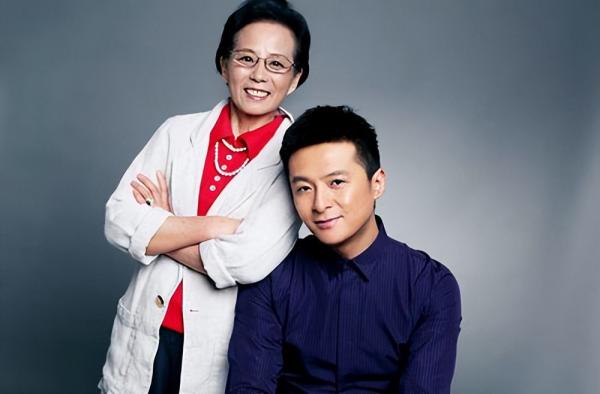 朱雨辰母親朱湘玲 干預兒子兩段戀情 現年43歲朱雨辰還沒有結婚
