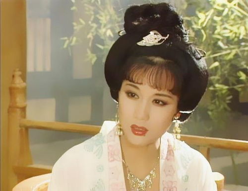 顰蹙的意思 顰的意思