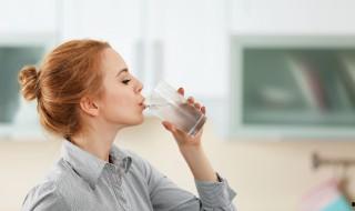 樹脂水杯好還是食品pc材質好 飲水杯pc材質好還是pp材質好