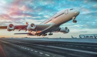 在飛機上可以玩手機嗎 在飛機上能玩手機嗎