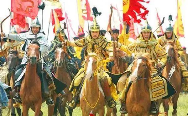 為什么清朝很落后無兵可用，軍閥時期突然就有了可用的部隊及軍火？