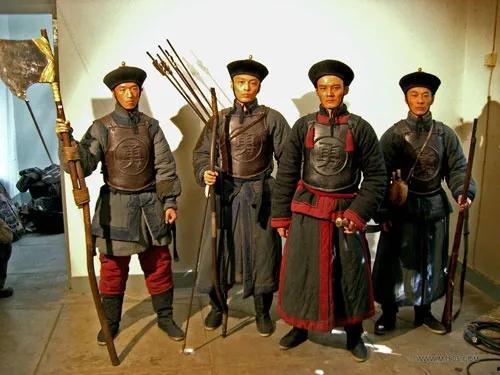 為什么清朝很落后無兵可用,軍閥時期突然就有了可用的部隊及軍火? 為什么清朝很落后無兵可用,軍閥時期突然就有了可用的部隊及軍火?